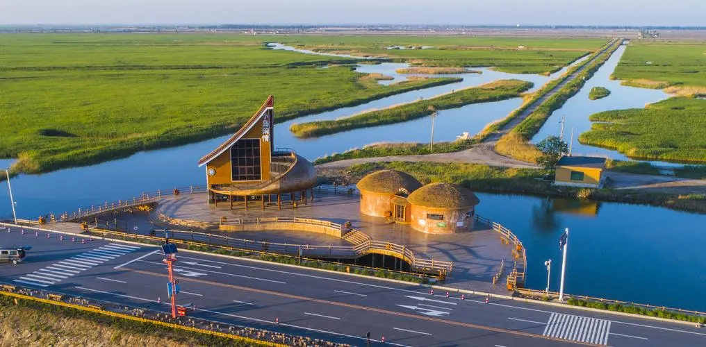 红海滩风景廊道景区