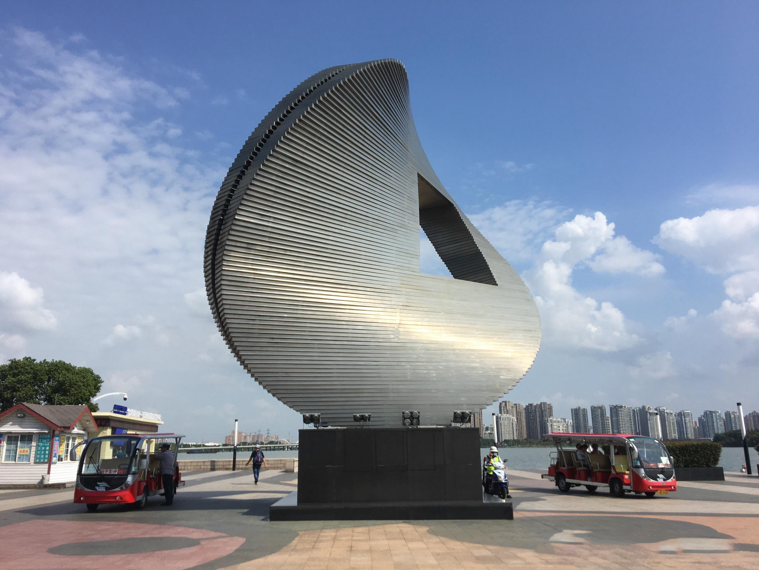 金鸡湖