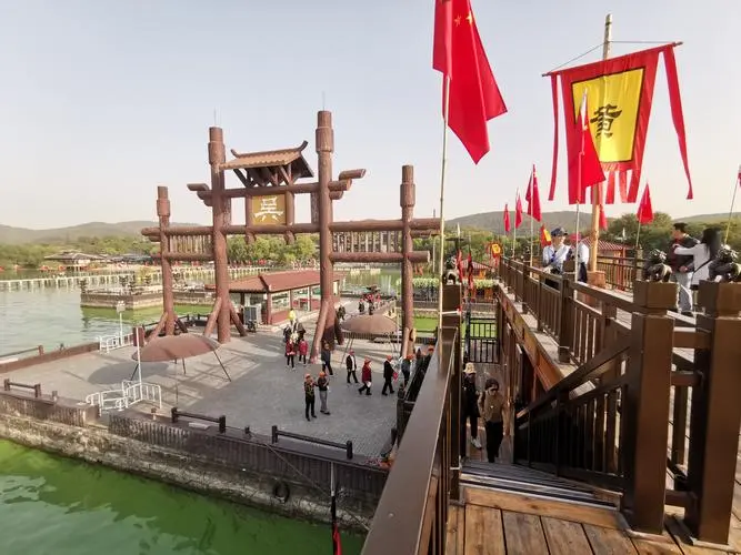 无锡影视基地三国水浒城景区