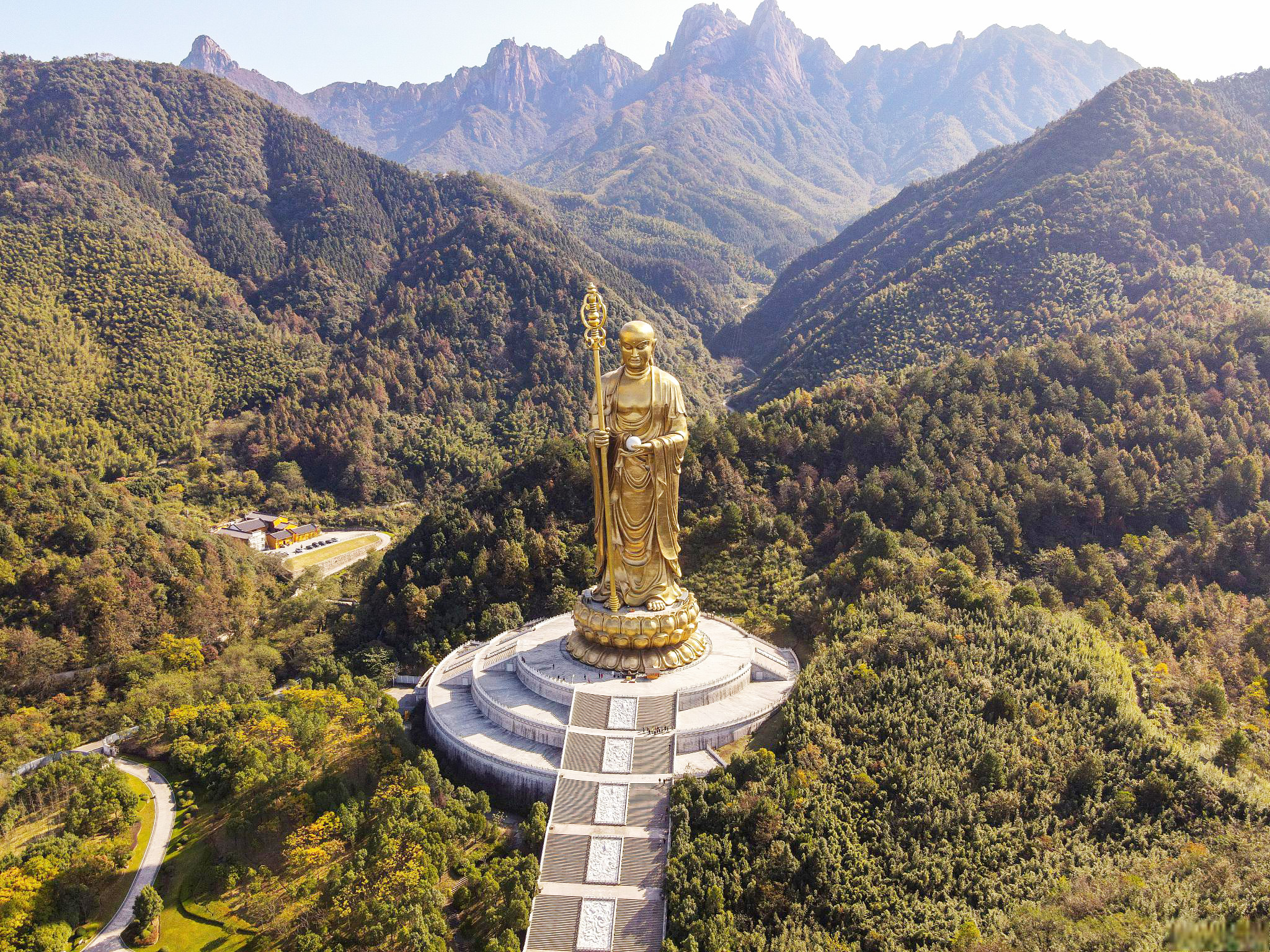 九华山