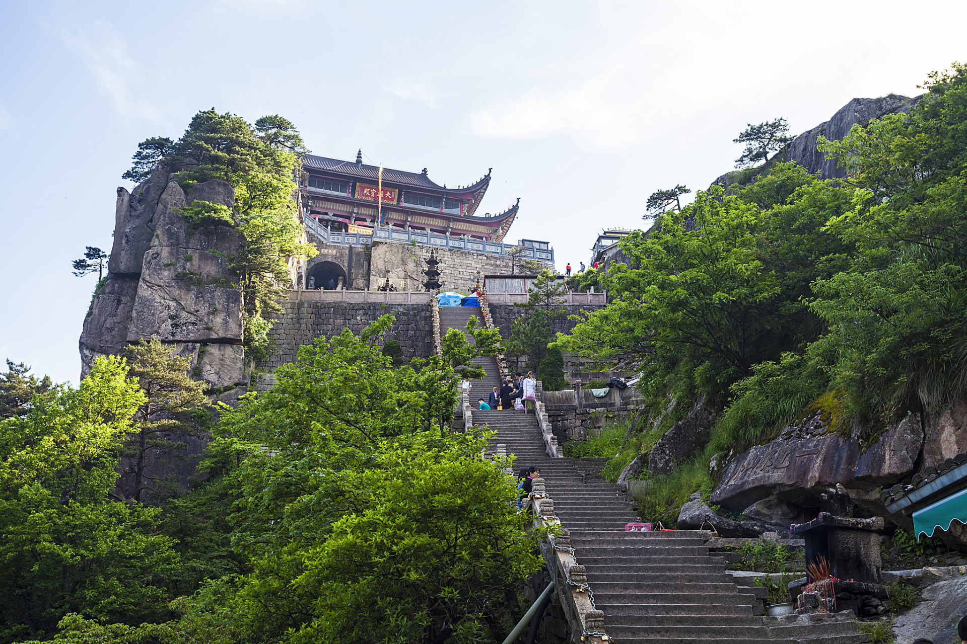 九华山