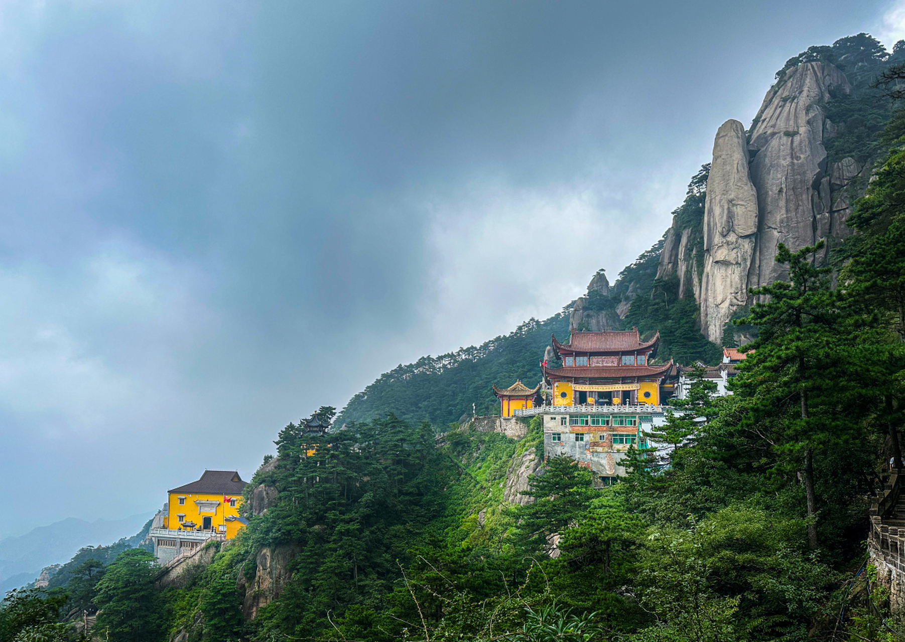 九华山