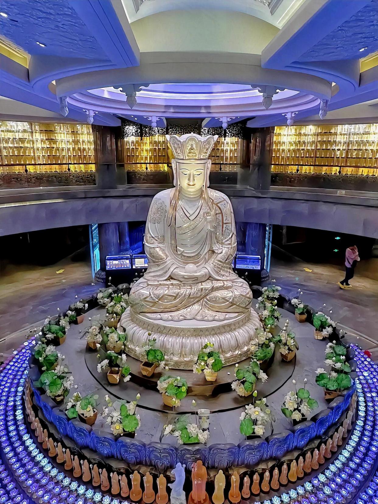 九华山