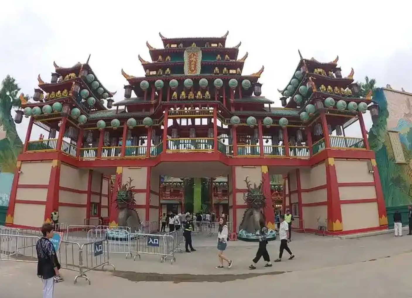 明月山