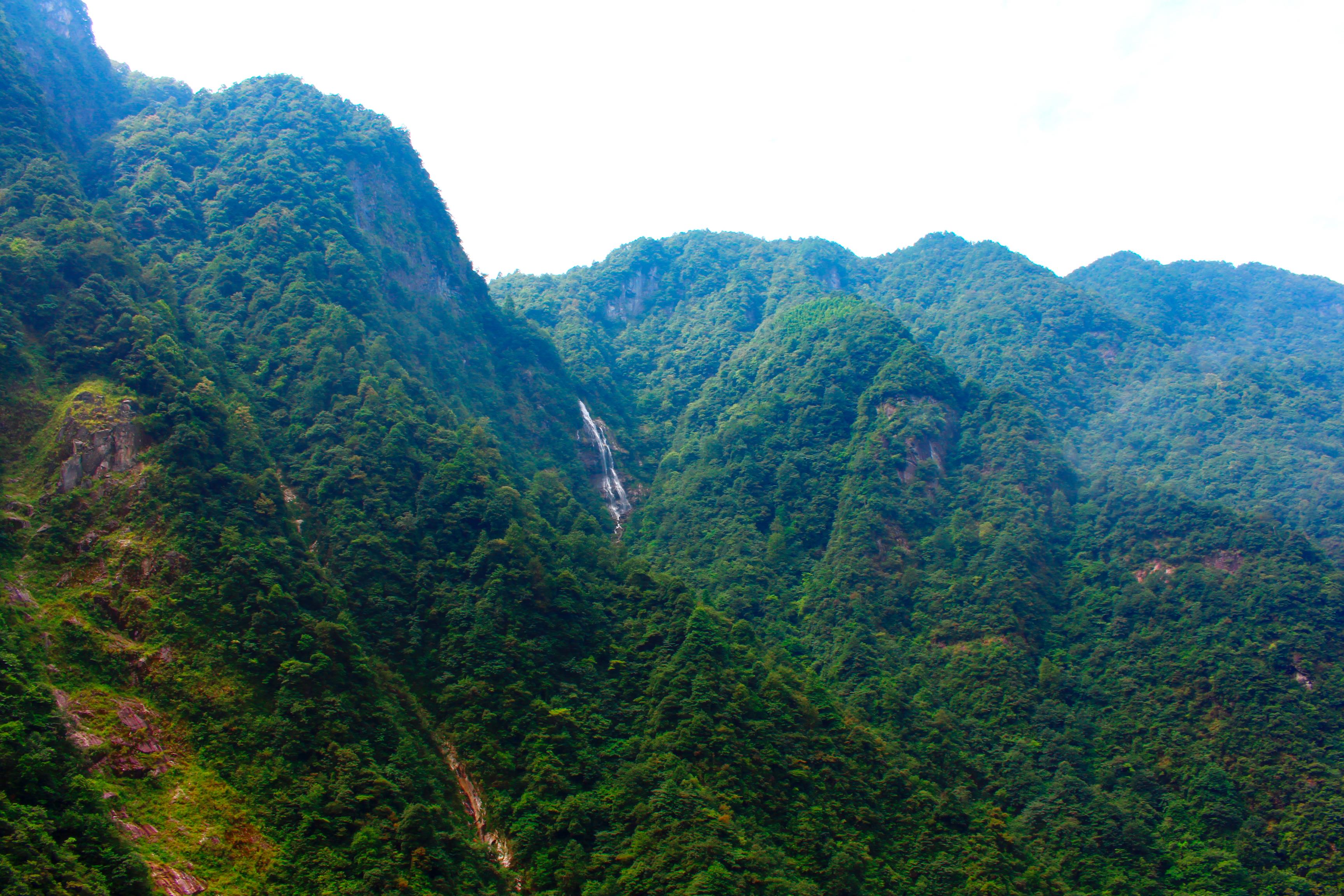 明月山