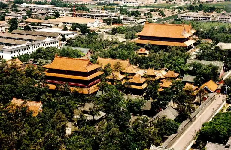 明故城三孔旅游区