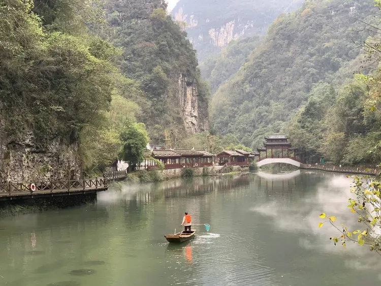 三峡大瀑布
