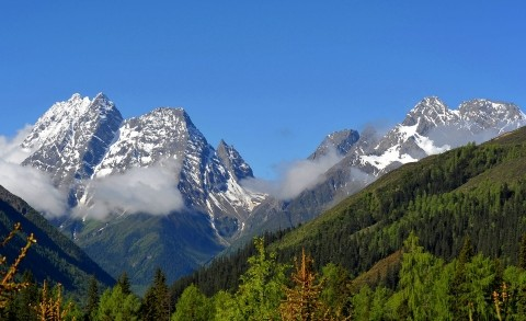 四姑娘山