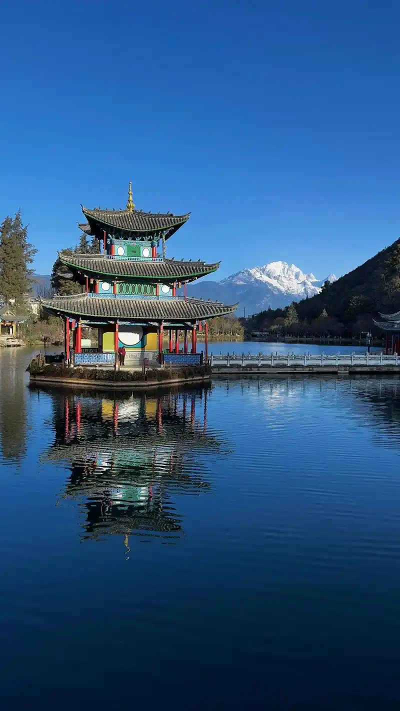 玉龙雪山