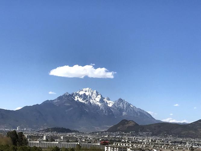 玉龙雪山