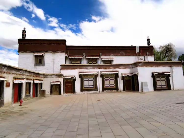 扎什伦布寺