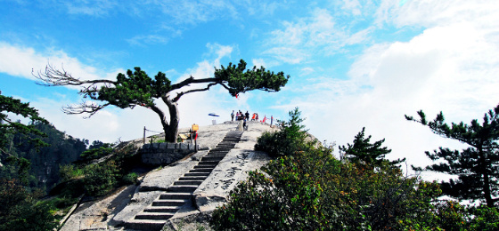 华山