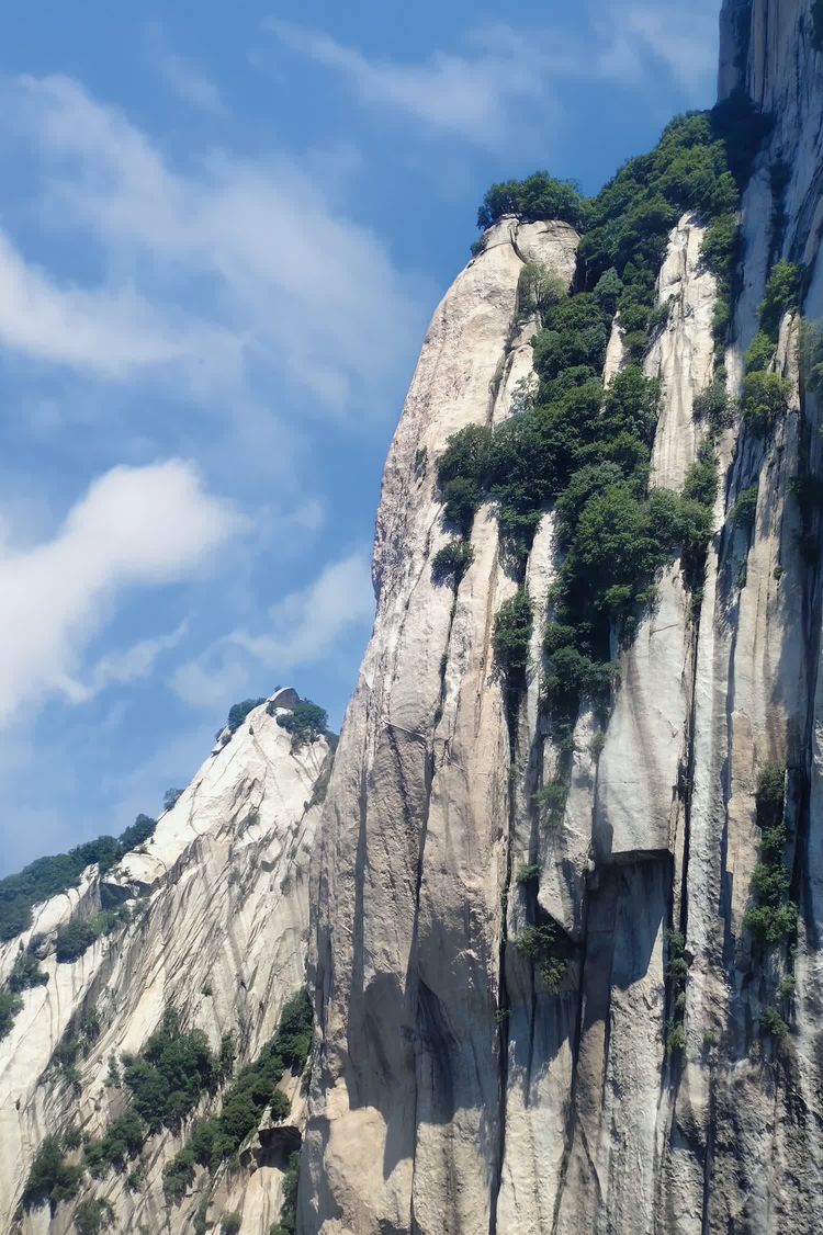 华山