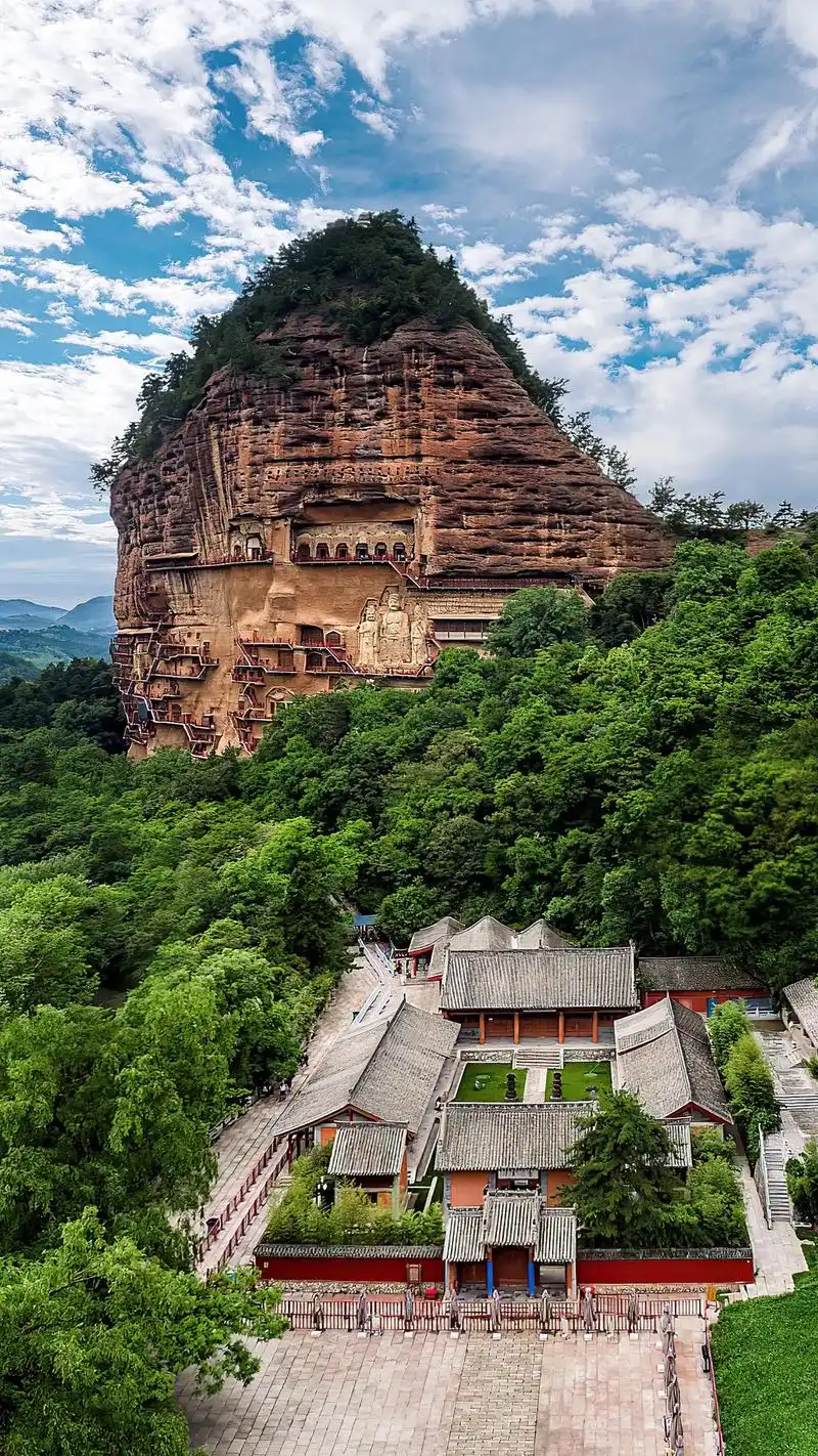 麦积山