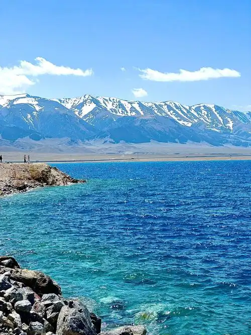 赛里木湖