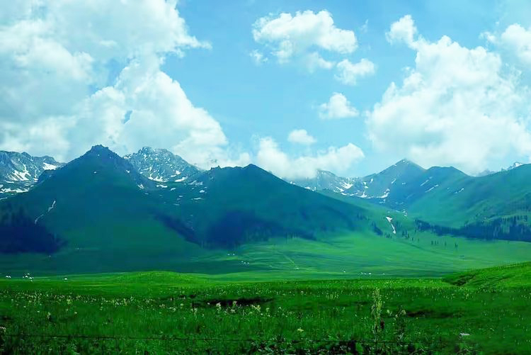 那拉提景区