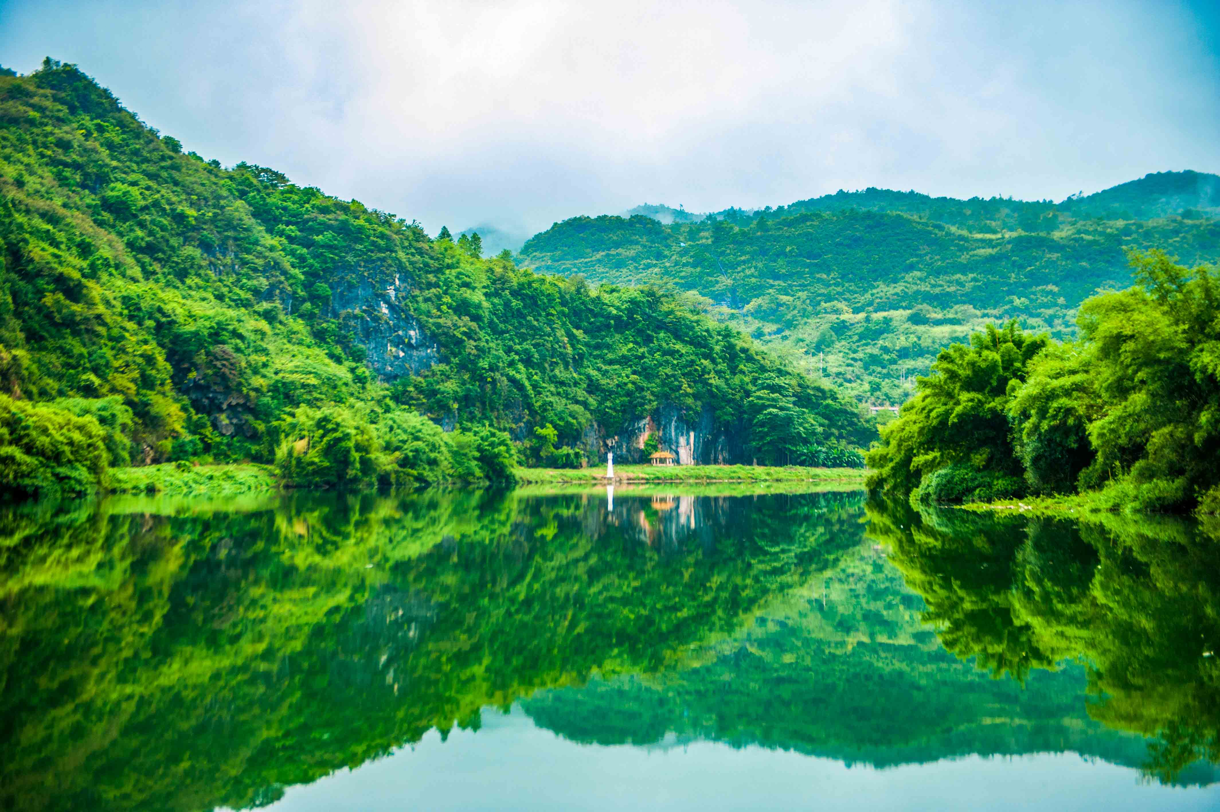 湟川三峡