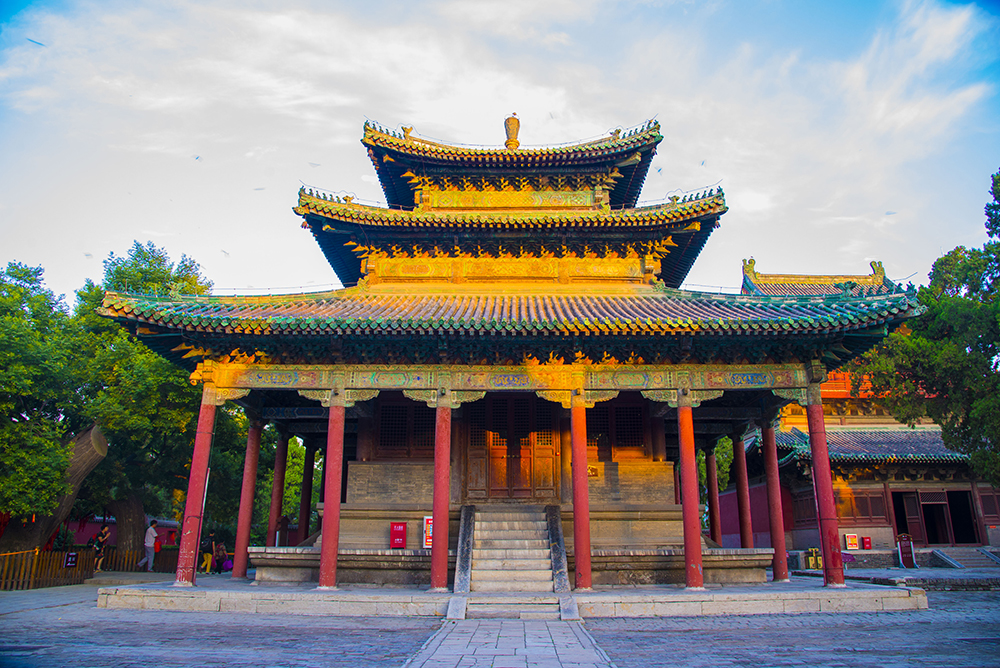 隆兴寺