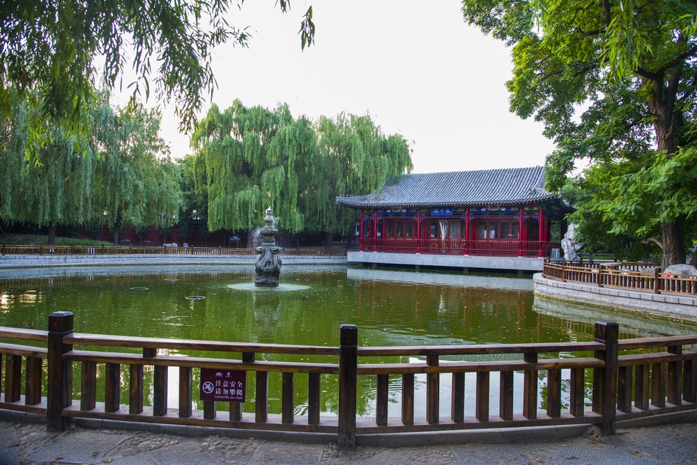 隆兴寺