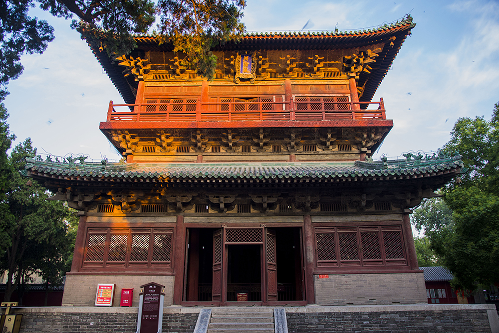 隆兴寺