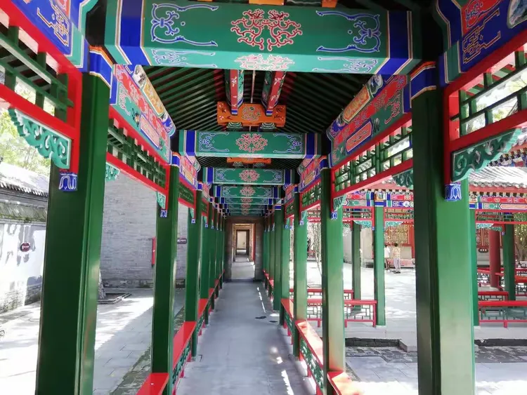 荣国府