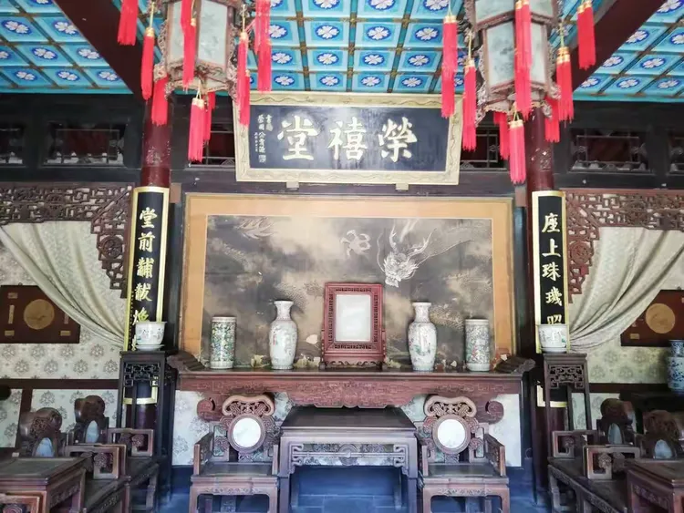 荣国府