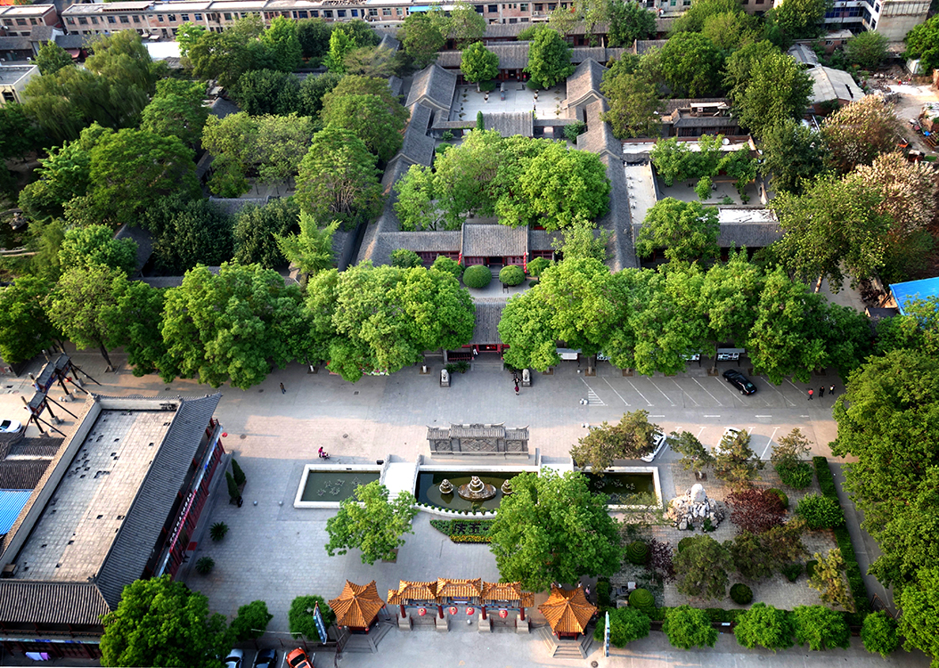 荣国府