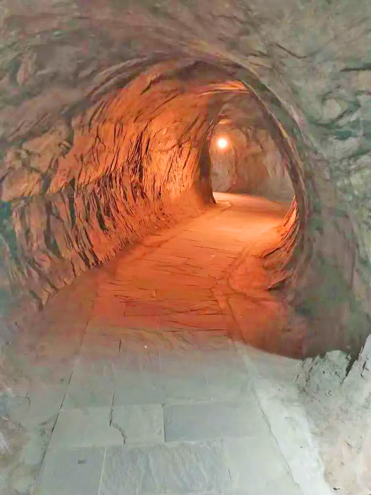 满城汉墓