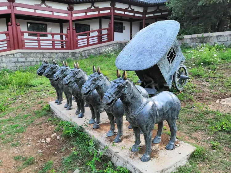 八公山