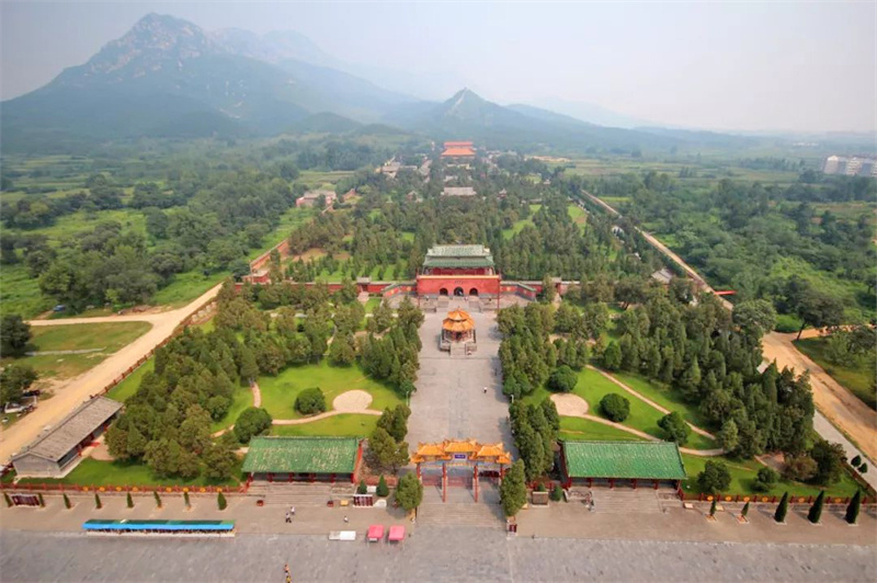 中岳庙