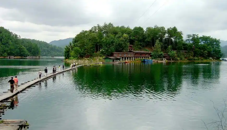 阳明湖（陡水湖）
