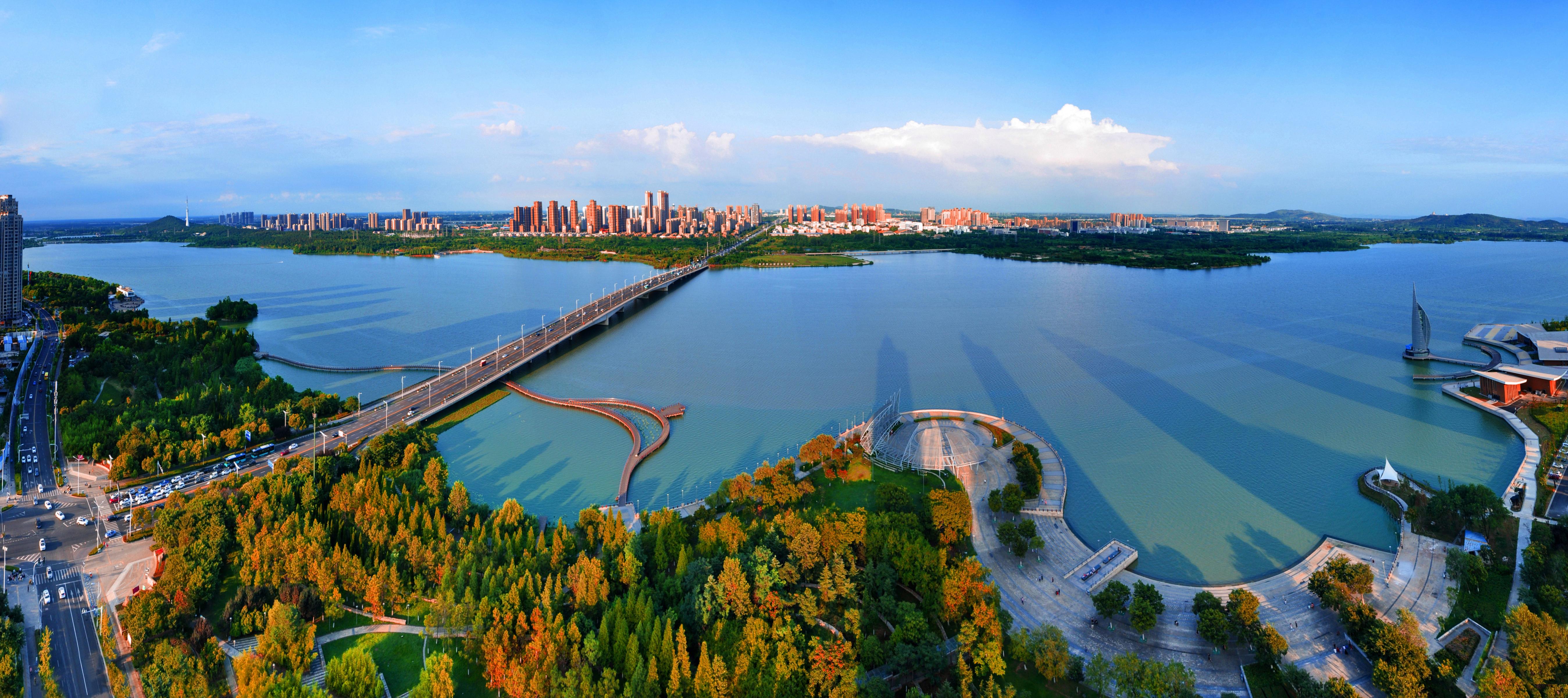 龙子湖