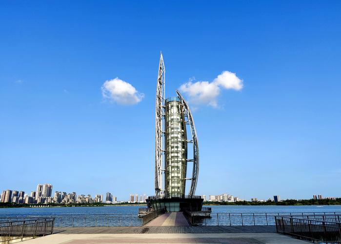 龙子湖