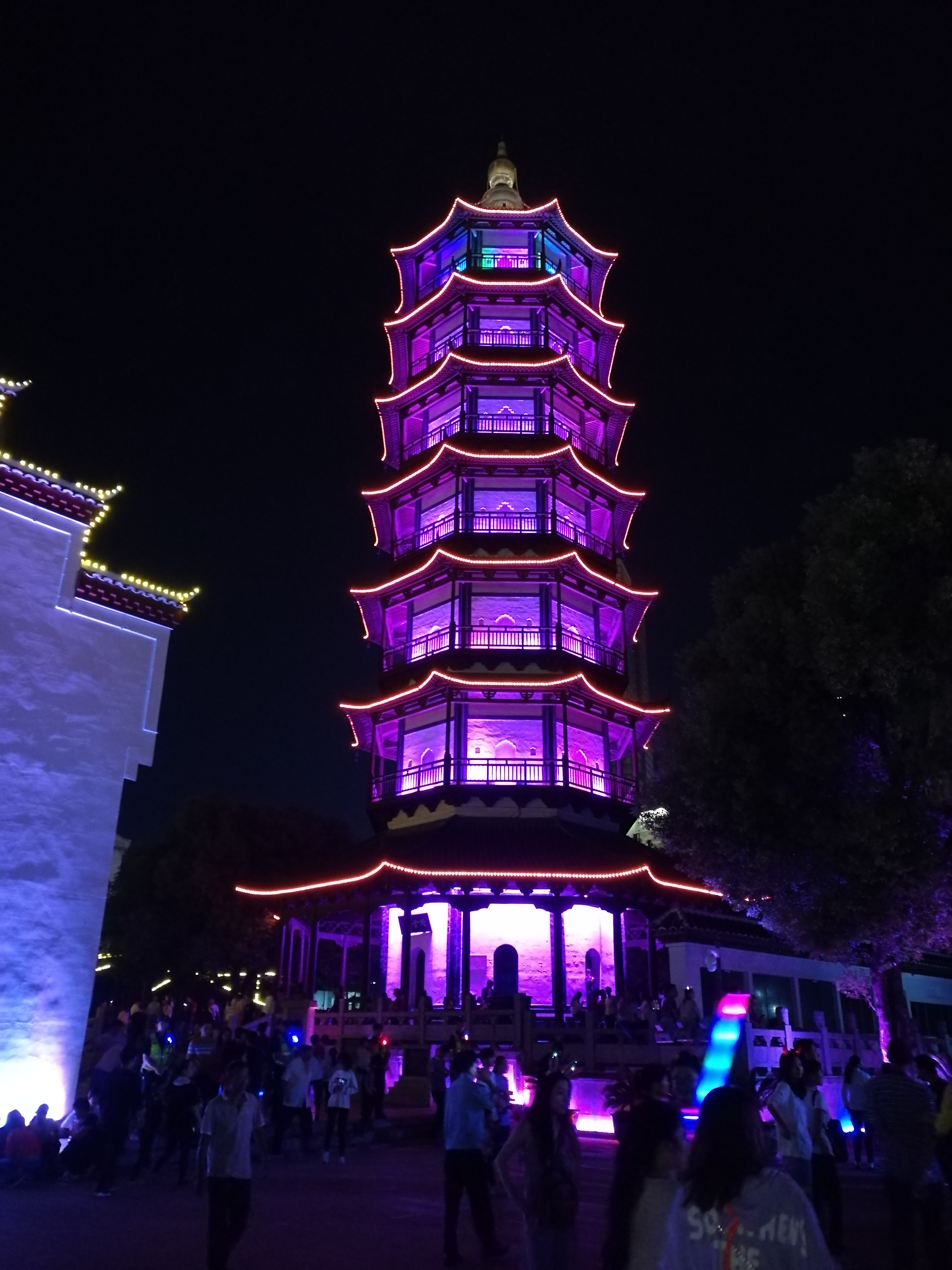 绳金塔