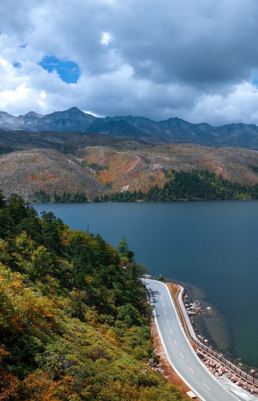 康定情歌景区