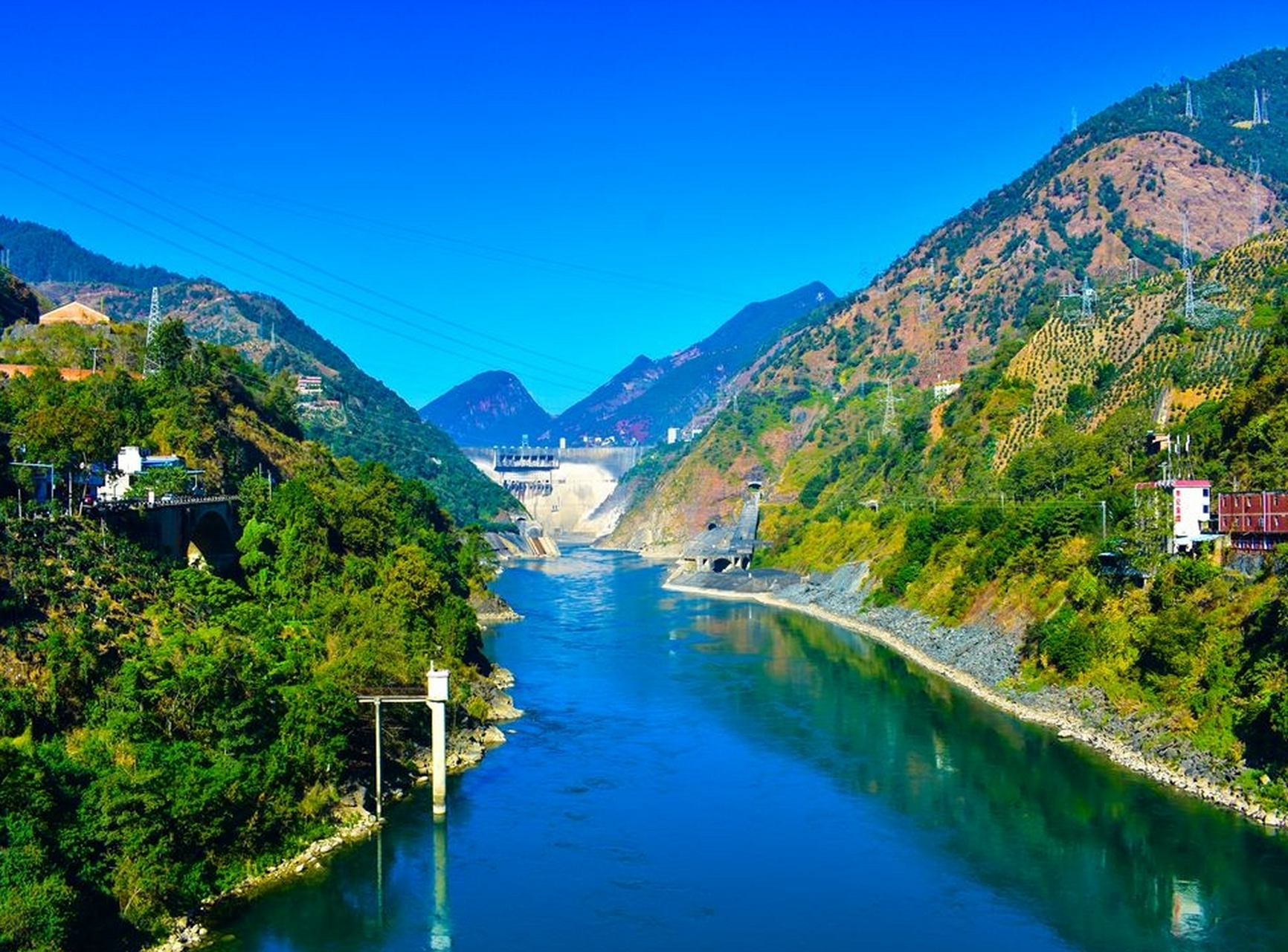 二滩风景区