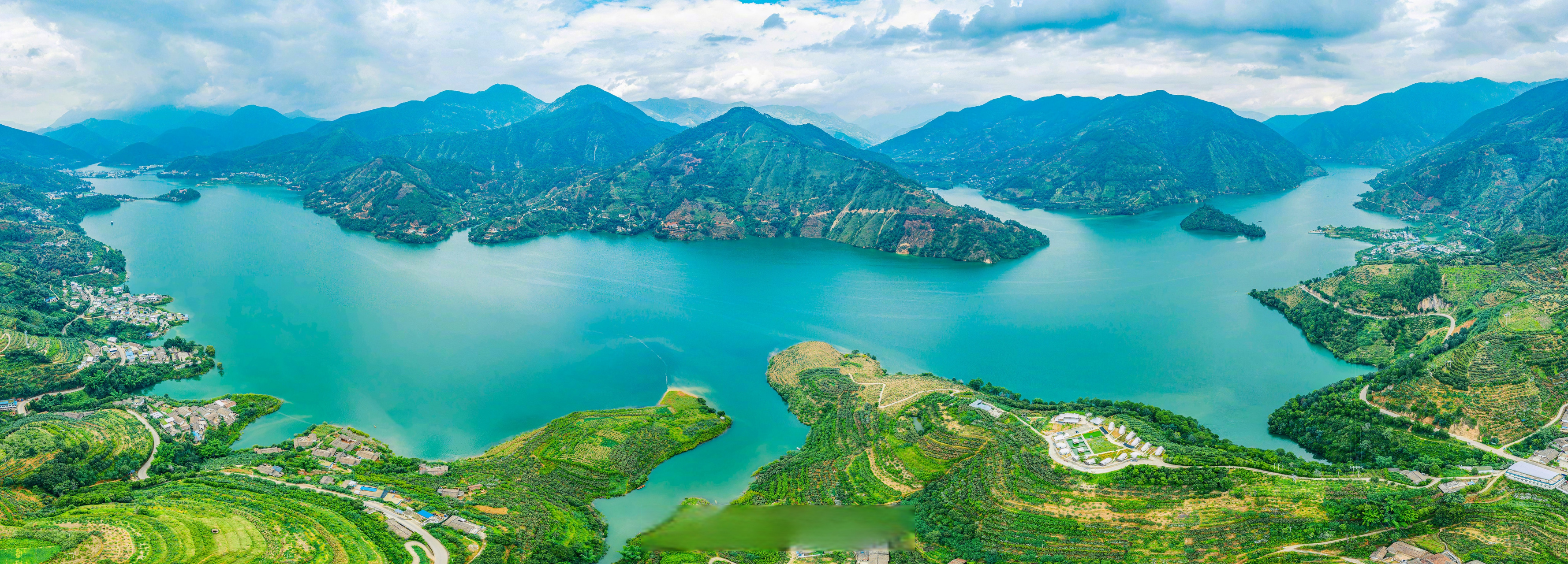 二滩风景区