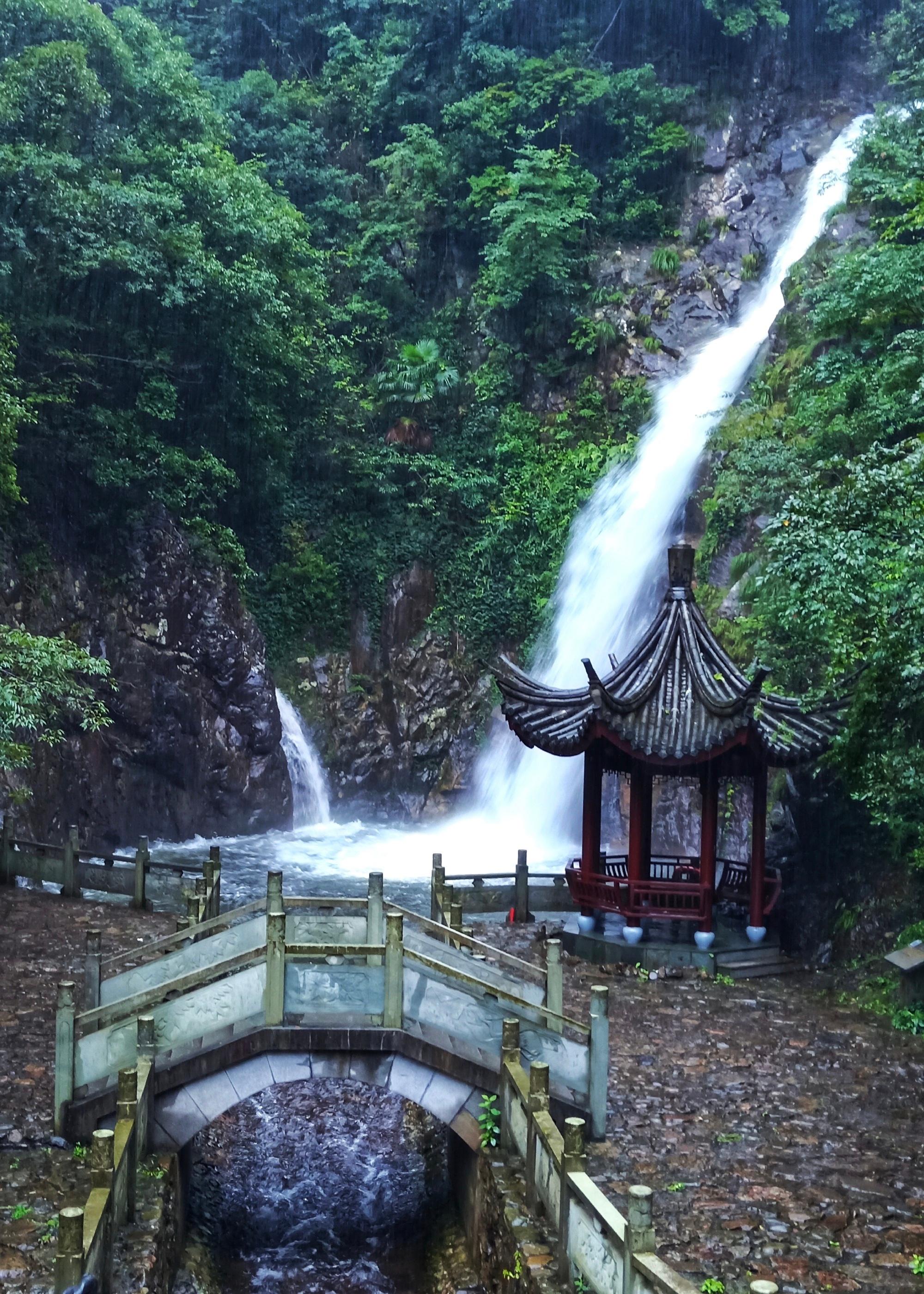 五龙潭