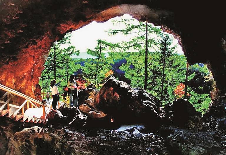 宁安火山口森林公园