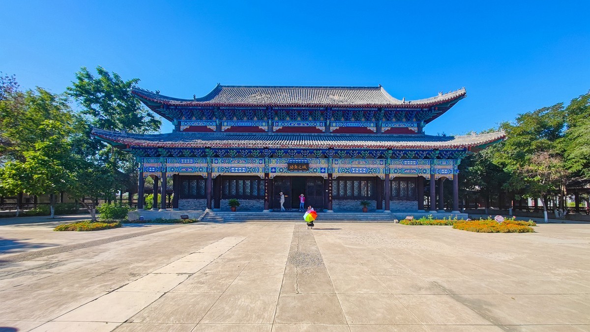 惠远古城