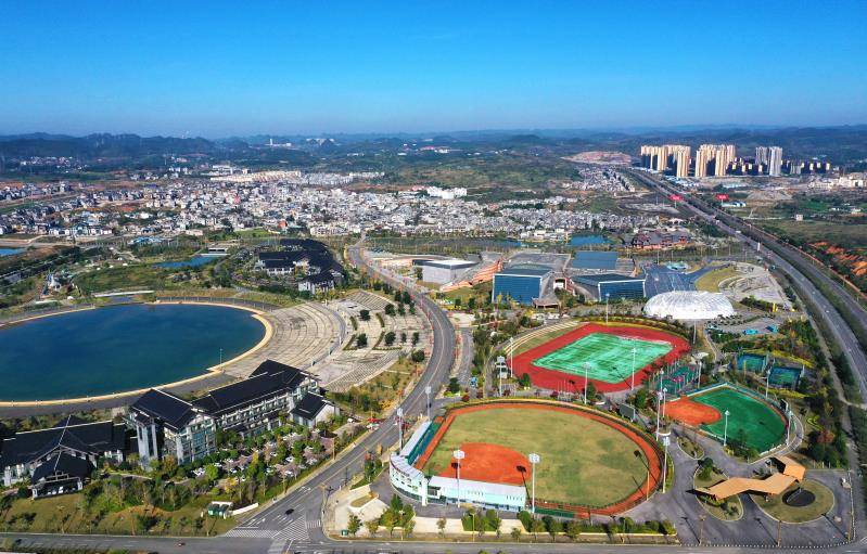 义龙山地旅游运动休闲博览园