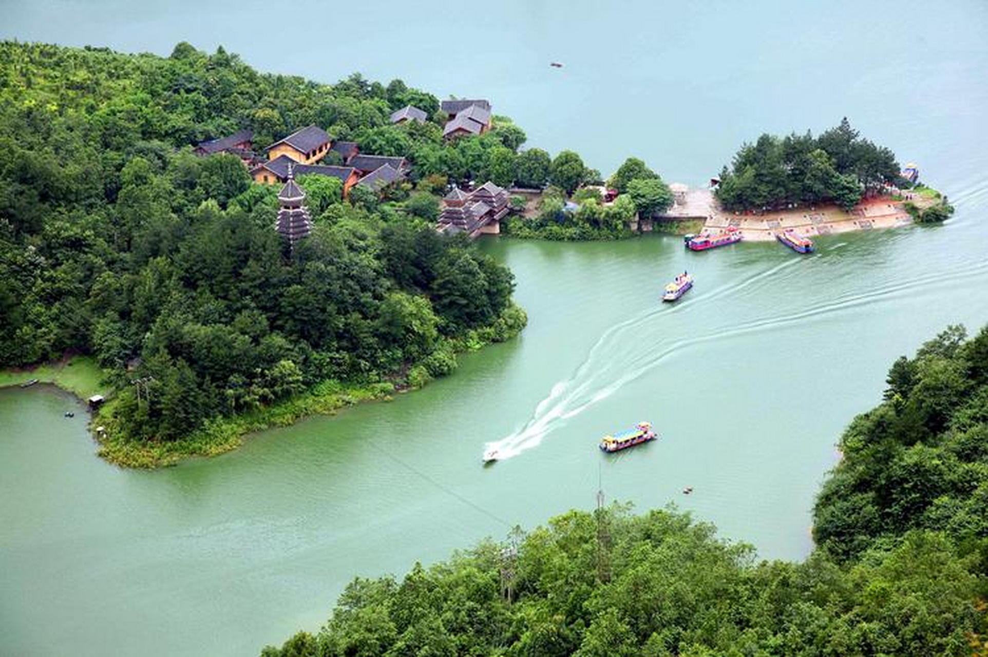 红枫湖
