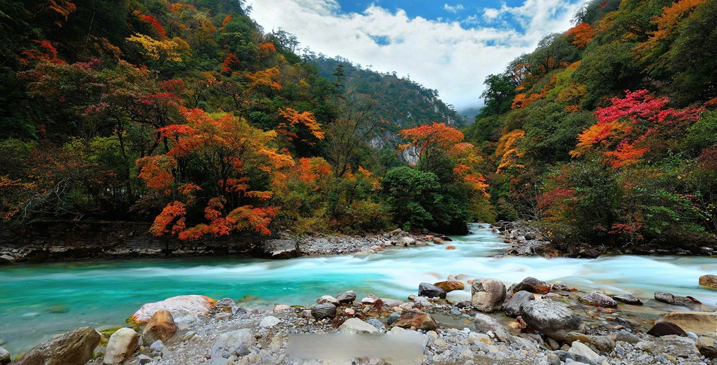 东拉山大峡谷