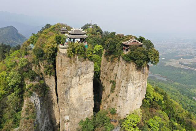 窦圌山