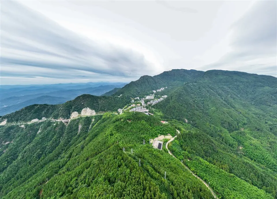 薄刀峰