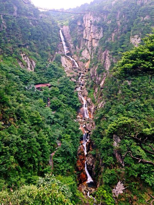 屏山
