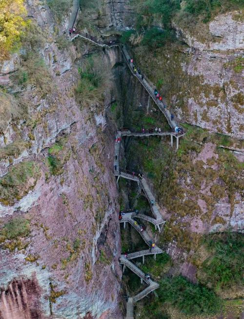 穿岩十九峰