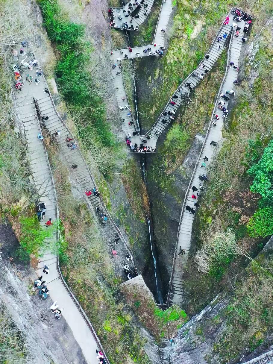 穿岩十九峰