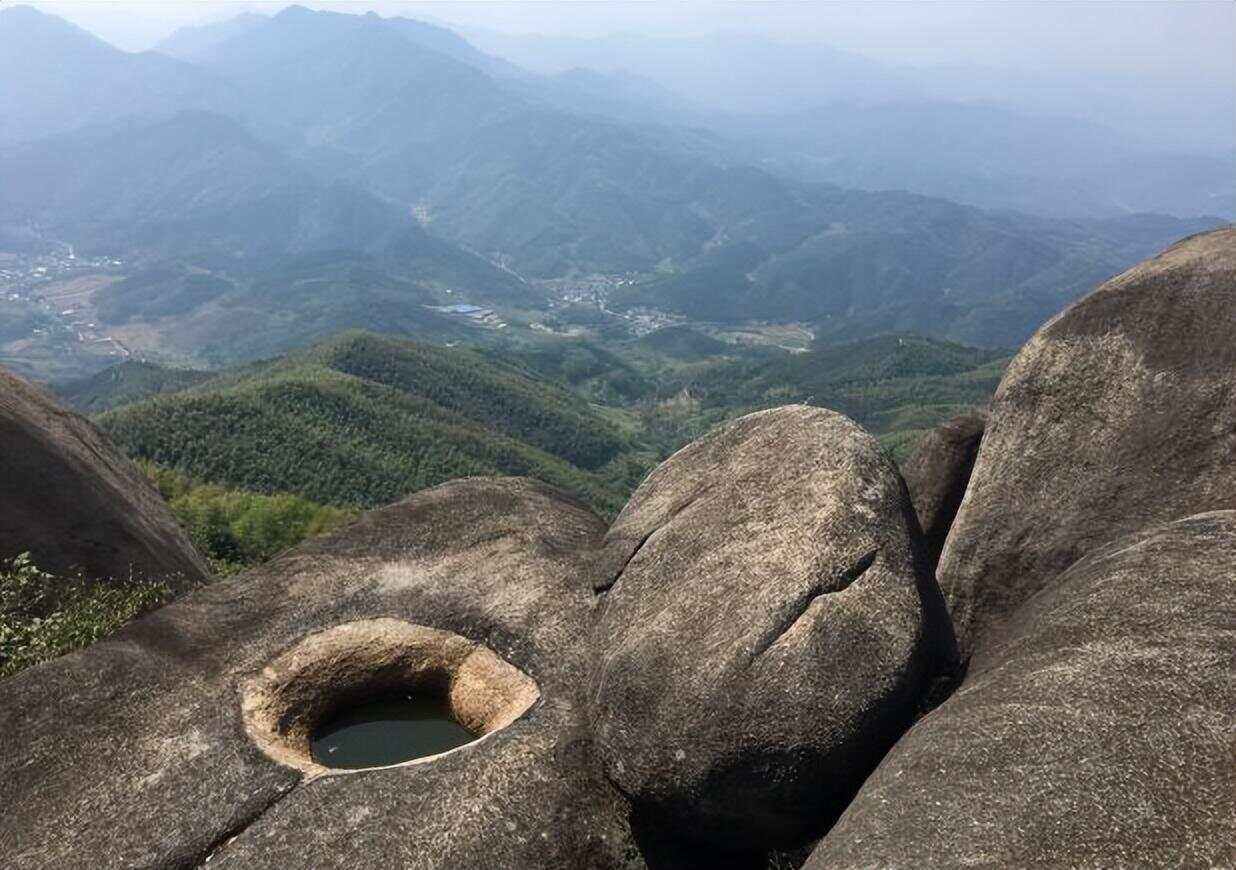 浮盖山