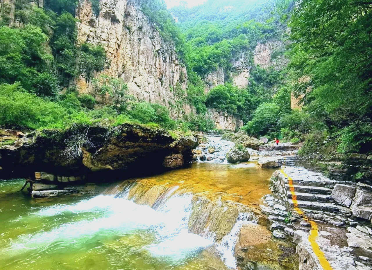 蟒河风景区